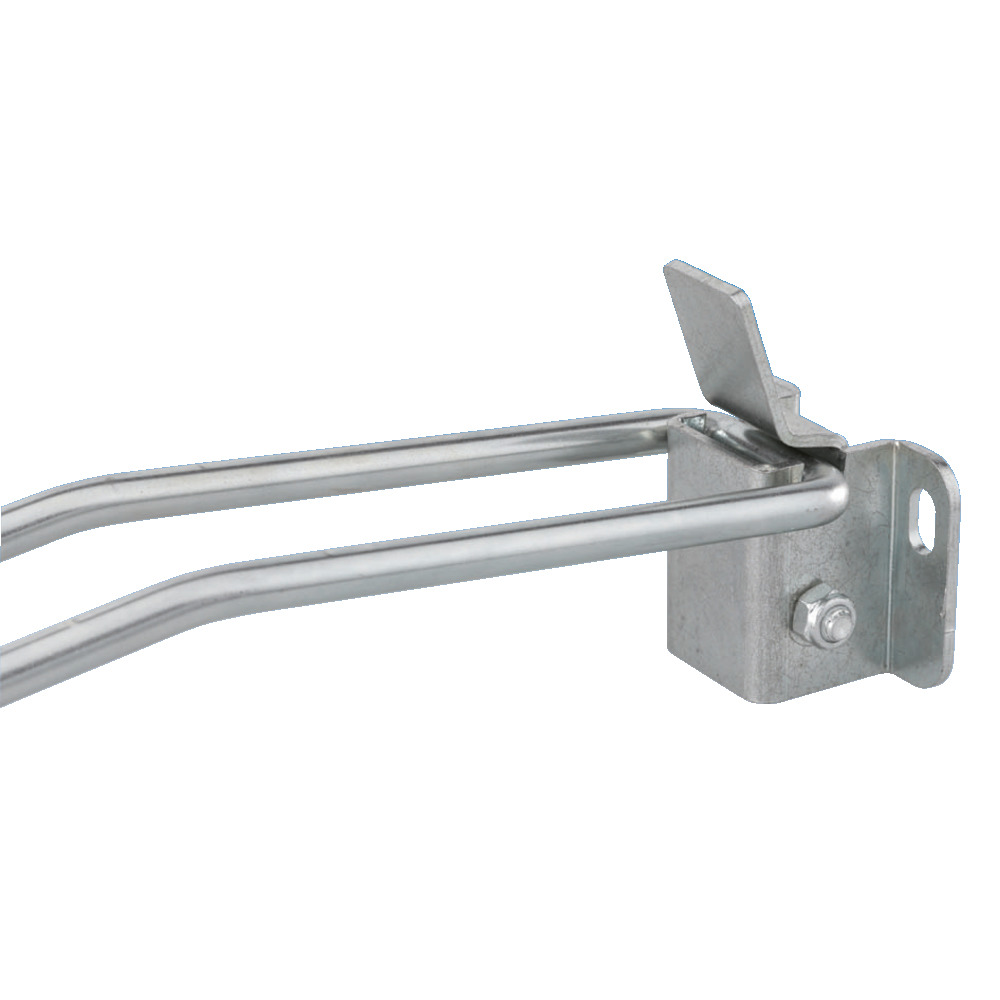 Bracket on the tractor side for hydraulic top links