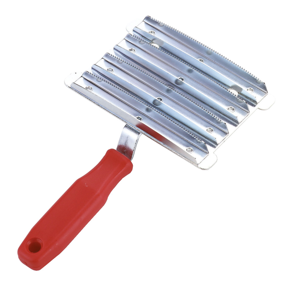 Metallstriegel fein