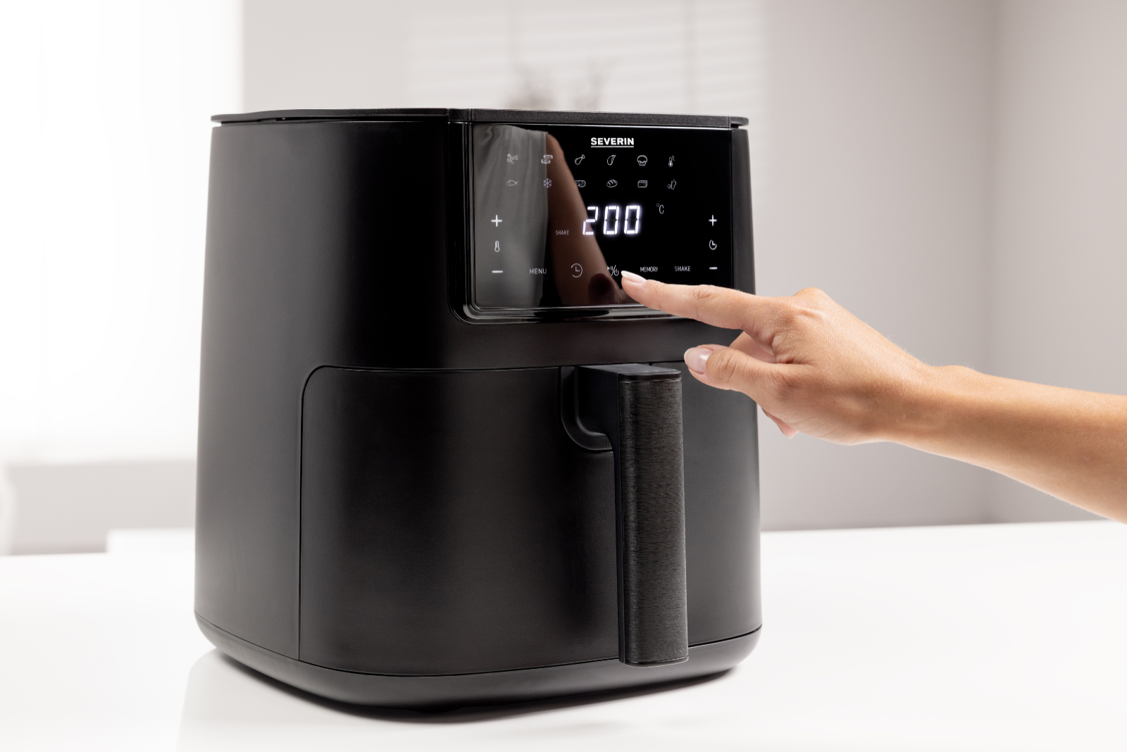 Heißluftfritteuse FR 2462 XXL 7 Liter schwarz