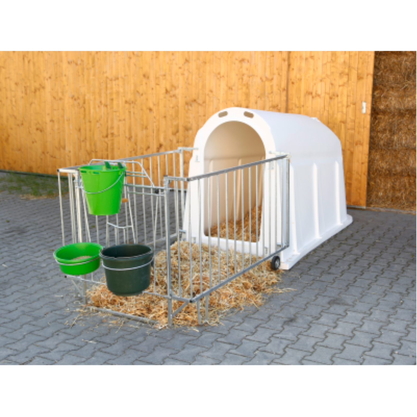 Kälberiglu CalfHouse PE UV+ mit leichter Umzäunung
