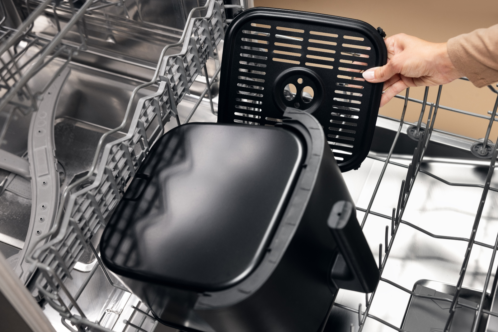 Heißluftfritteuse FR 2462 XXL 7 Liter schwarz